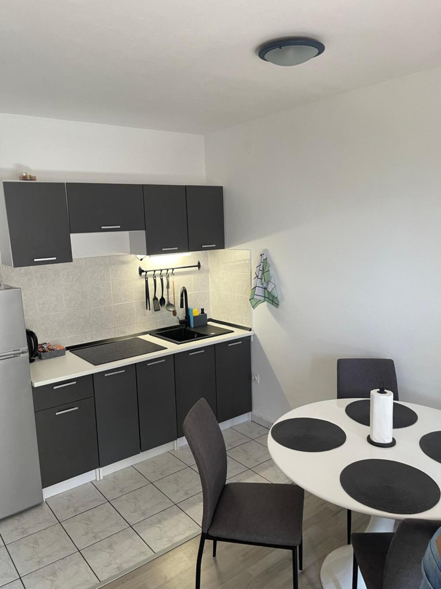 Apartman Hrusta Crikvenica Ngoại thất bức ảnh